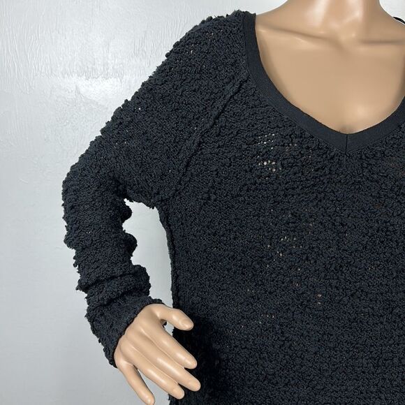 Free People Black V-neck Chunky Knit Popcorn Pullover Sweater Size XS - Picture 2 of 9